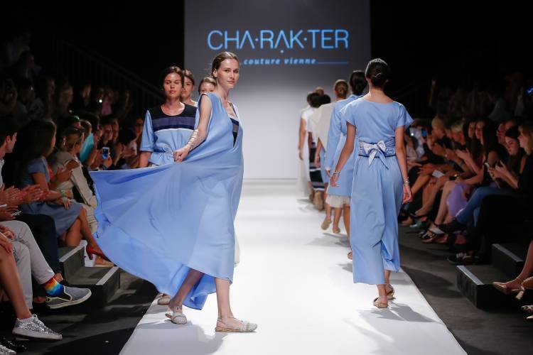 Cha·rạk·ter Couture - MQ Vienna Fashion Week.18.