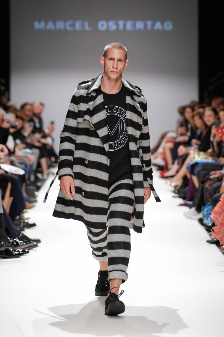 Die Eröffnungsshow von Marcel Ostertag an der MQ Vienna Fashion Week 19