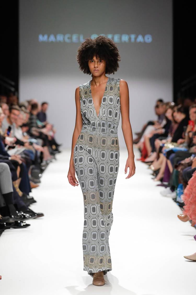 Die Eröffnungsshow von Marcel Ostertag an der MQ Vienna Fashion Week 19